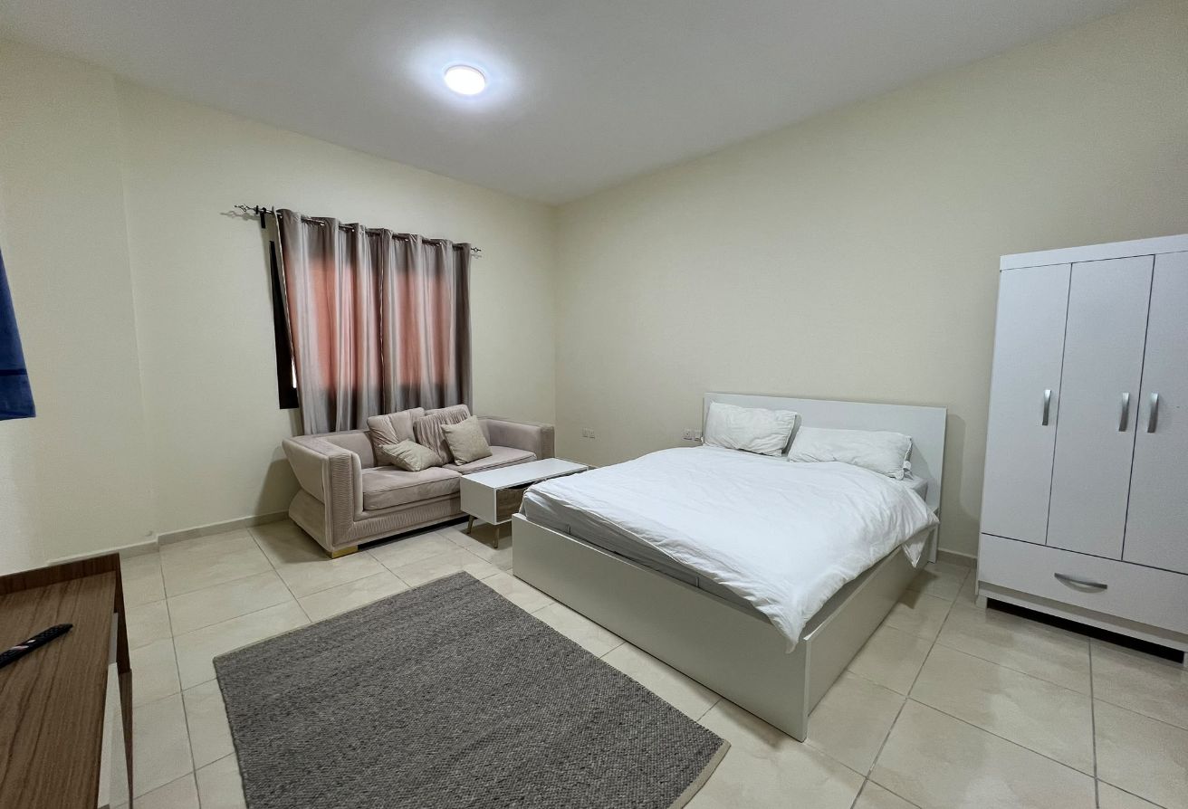 Studio fully furnished only in 4200 including bill thumbnail 3
