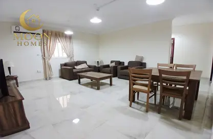 Apartment - 2 Bedrooms - 2 Bathrooms for rent in Al Mansoura - Al Mansoura - Doha