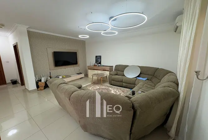 56467800 - Property Image 3