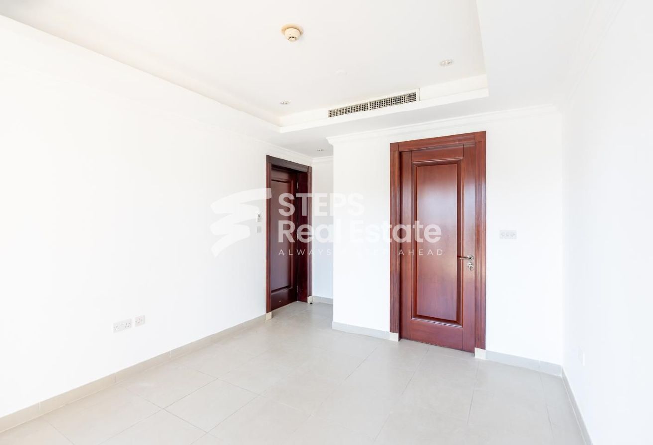 2 Bedroom Townhouse for Rent with Balcony - apartment in Porto Arabia