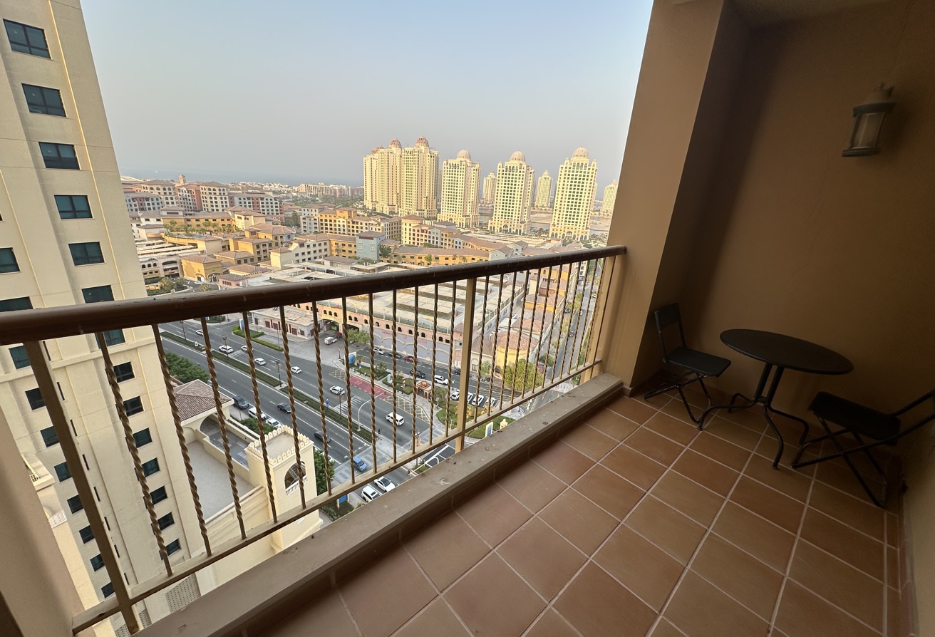 1 Bedroom Furnished Including Bills City View thumbnail 6
