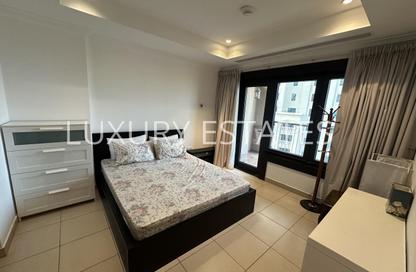 Apartment - 1 Bedroom - 2 Bathrooms for rent in West Porto Drive - Porto Arabia - The Pearl Island - Doha
