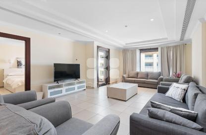 Apartment - 1 Bedroom - 2 Bathrooms for rent in East Porto Drive - Porto Arabia - The Pearl Island - Doha
