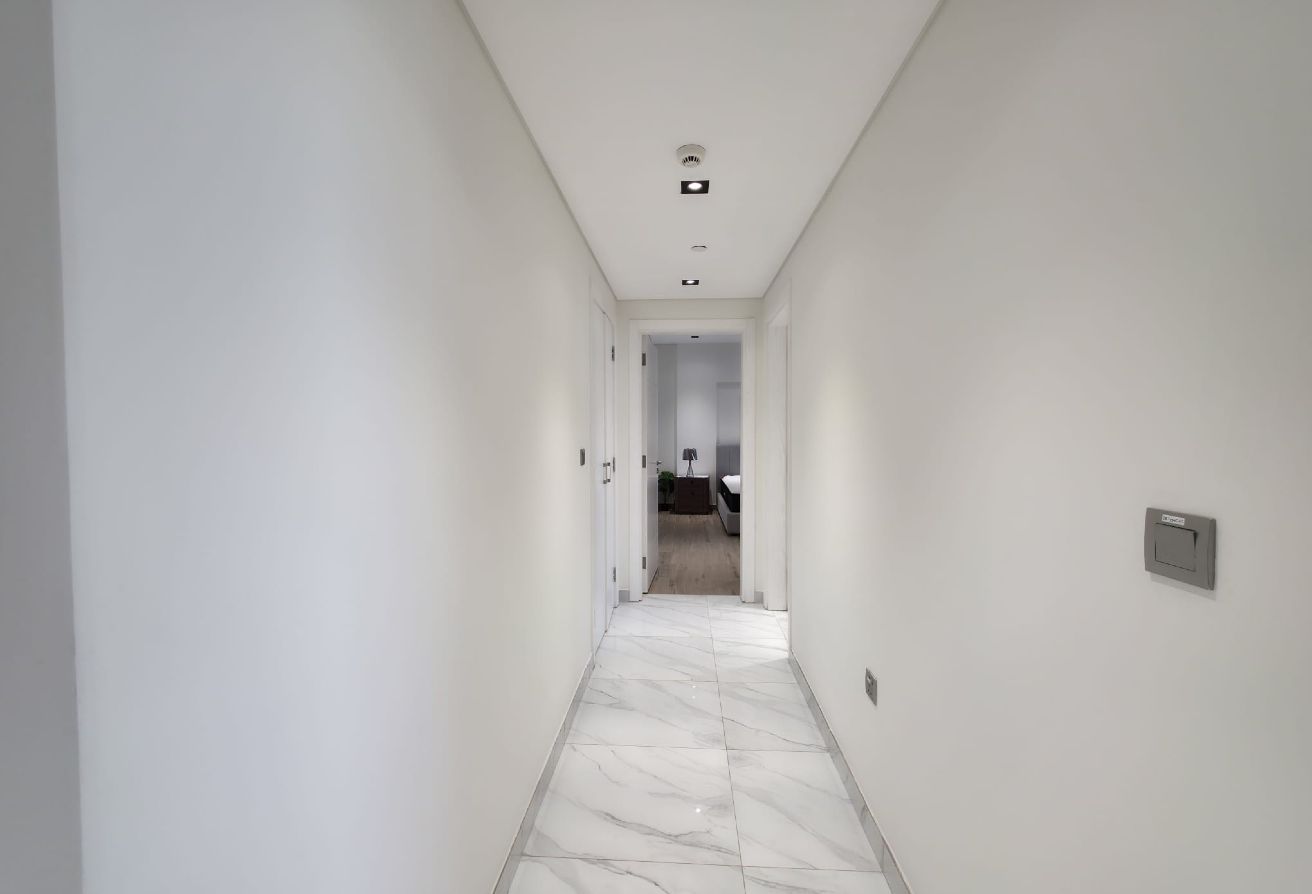 LUXURY 2 BHK PARK VIEW APARTMENT IN CRESCENT TOWER thumbnail 10
