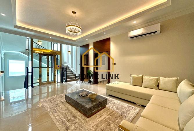 53097679 - Property Image 3