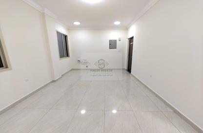 Apartment - 2 Bedrooms - 2 Bathrooms for rent in Umm Ghwailina Comm - Umm Ghuwalina - Umm Ghuwailina - Doha Apartment - 2 Bedrooms - 2 Bathrooms for rent in Umm Ghwailina Comm - Umm Ghuwalina - Umm Ghuwailina - Doha