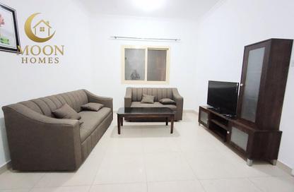 Apartment - 1 Bedroom - 1 Bathroom for rent in Umm Ghuwailina 4 - Umm Ghuwailina - Doha
