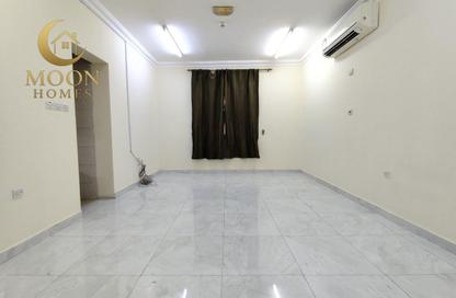 Apartment - 4 Bedrooms - 3 Bathrooms for rent in Al Mansoura - Al Mansoura - Doha Apartment - 4 Bedrooms - 3 Bathrooms for rent in Al Mansoura - Al Mansoura - Doha