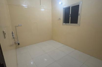 Apartment - Studio - 1 Bathroom for rent in Najma - Doha