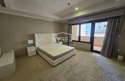 Apartment - 1 - 2 for sale in Porto Arabia - The Pearl Island - Doha