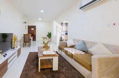 Apartment - 1 Bedroom - 1 Bathroom for rent in Umm Ghwailina Comm - Umm Ghuwalina - Umm Ghuwailina - Doha