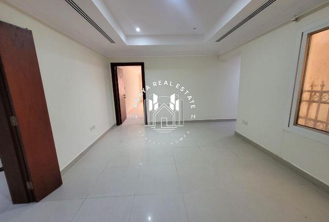 55632027 - Property Image 3