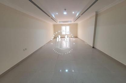 Apartment - 5 Bedrooms - 5 Bathrooms for rent in Old Airport Road - Old Airport Road - Doha