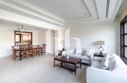 Townhouse - 1 Bedroom - 2 Bathrooms for rent in West Porto Drive - Porto Arabia - The Pearl Island - Doha
