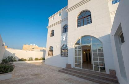 Villa - 7+ Bedrooms - 7+ Bathrooms for rent in Onaiza Street - Diplomatic Area - Doha