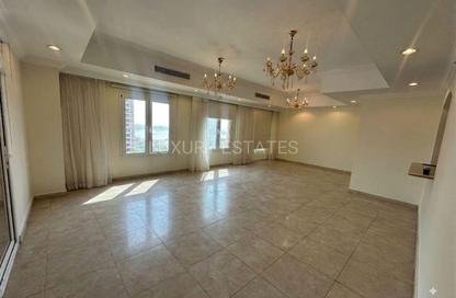 Apartment - 3 Bedrooms - 4 Bathrooms for rent in East Porto Drive - Porto Arabia - The Pearl Island - Doha