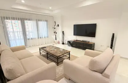 Apartment - 2 Bedrooms - 3 Bathrooms for rent in West Porto Drive - Porto Arabia - The Pearl Island - Doha