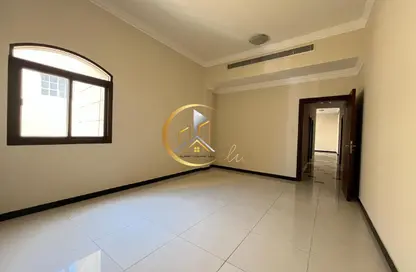 Apartment - 3 Bedrooms - 3 Bathrooms for rent in Al Nasr Street - Al Nasr - Doha