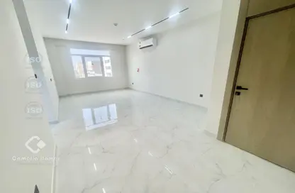 Apartment - 2 Bedrooms - 2 Bathrooms for rent in Al Messila - Al Messila - Doha