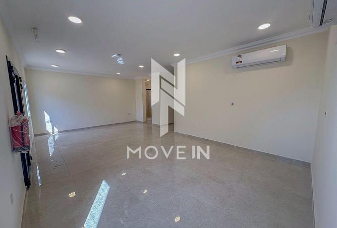 1004089 - Property Image 2