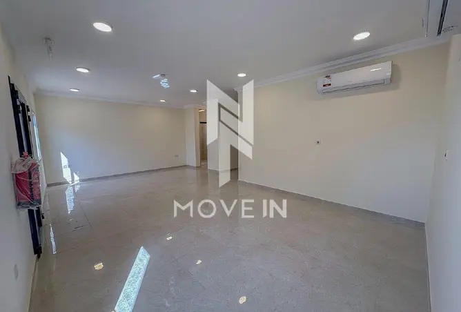 1004089 - Property Image 2