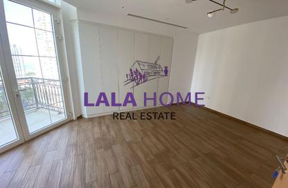 Apartment - 2 Bedrooms - 3 Bathrooms for rent in Floresta Gardens - Floresta Gardens - The Pearl Island - Doha