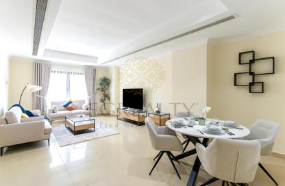 Apartment - 1 Bedroom - 2 Bathrooms for rent in East Porto Drive - Porto Arabia - The Pearl Island - Doha