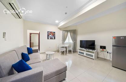 Apartment - 1 Bedroom - 1 Bathroom for rent in Umm Ghwailina Comm - Umm Ghuwalina - Umm Ghuwailina - Doha