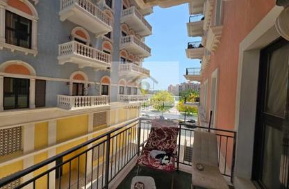 Apartment - 2 Bedrooms - 3 Bathrooms for sale in Qanat Quartier - The Pearl Island - Doha