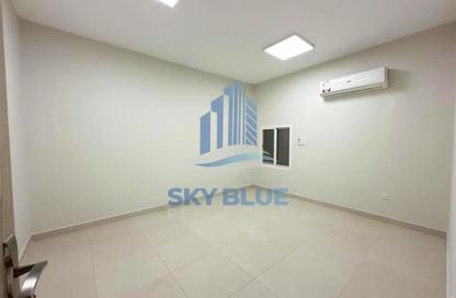Apartment - 2 Bedrooms - 1 Bathroom for rent in Old Salata - Salata - Doha