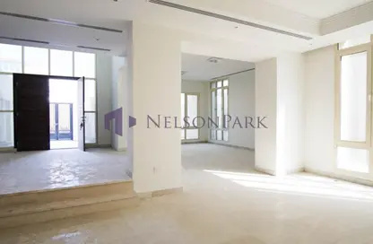 فيلا - 4 غرف نوم - 5 حمامات للايجار في شارع الوعب - الوعب - الدوحة