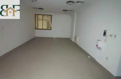 Apartment - 2 Bedrooms - 3 Bathrooms for rent in Al Sadd Road - Al Sadd - Doha
