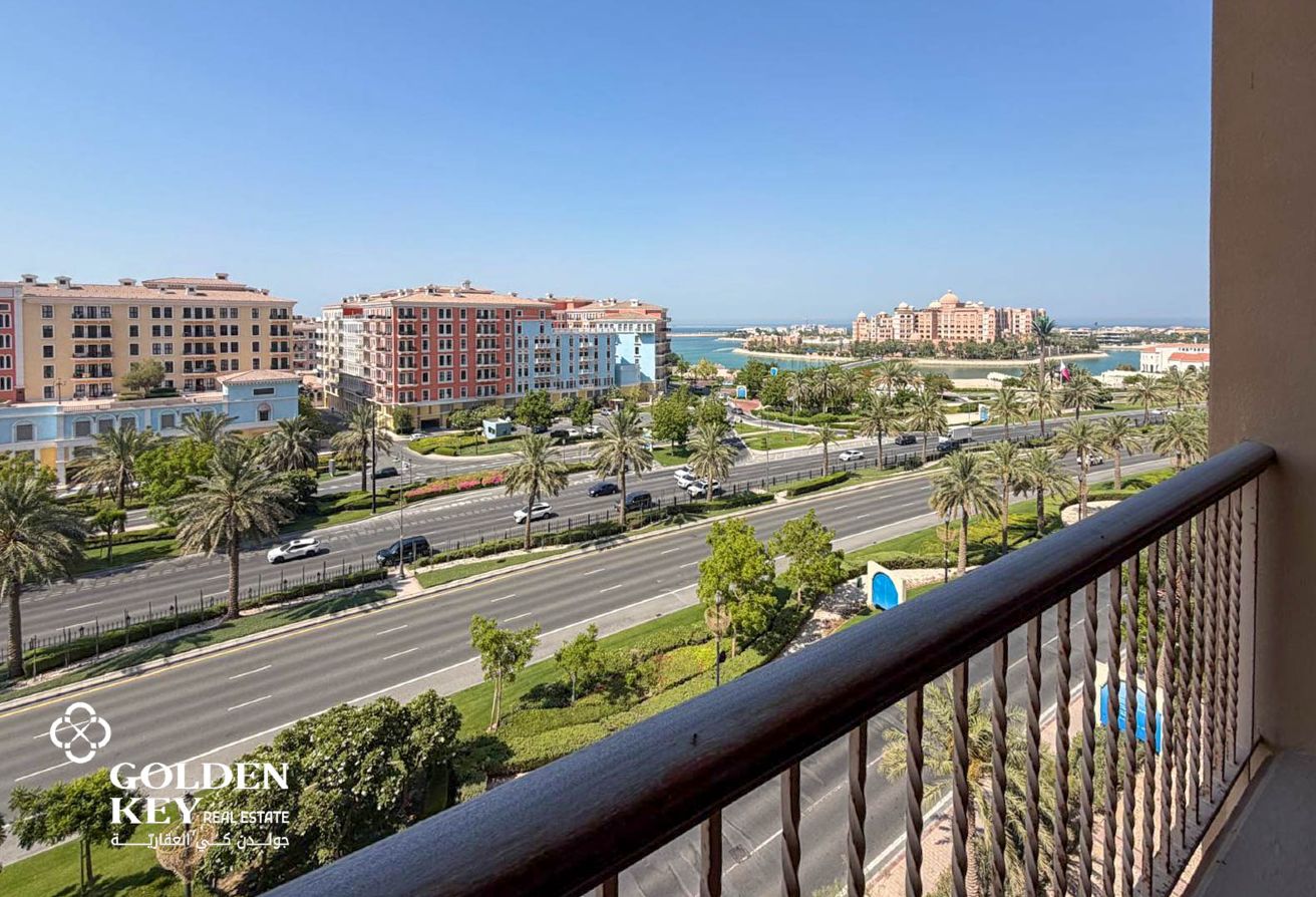 Bills Included | FF ꟷStudio with Spacious Balcony