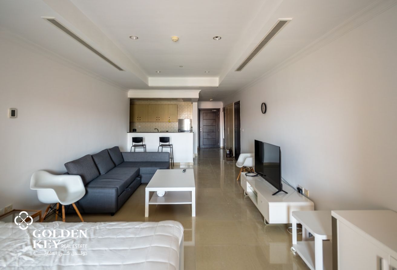 Bills Included | FF ꟷStudio with Spacious Balcony