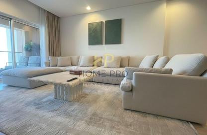 Apartment - 1 Bedroom - 2 Bathrooms for sale in Viva Central - Viva Bahriyah - The Pearl Island - Doha