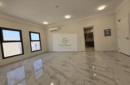 Apartment - 2 Bedrooms - 2 Bathrooms for rent in Al Jazeera Street - Fereej Bin Mahmoud North - Fereej Bin Mahmoud - Doha