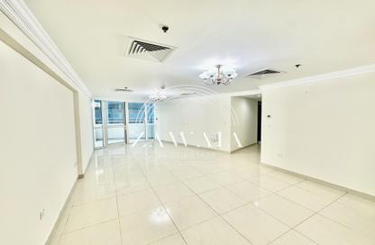 Apartment - 3 Bedrooms - 4 Bathrooms for rent in West Bay Tower - West Bay - West Bay - Doha