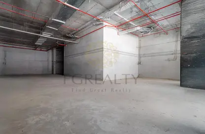 Shop - Studio - 1 Bathroom for rent in Lusail City - Lusail