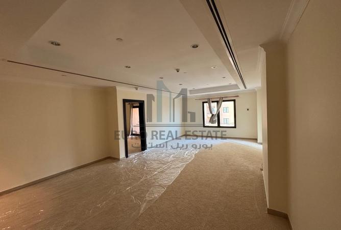 52317745 - Property Image 3