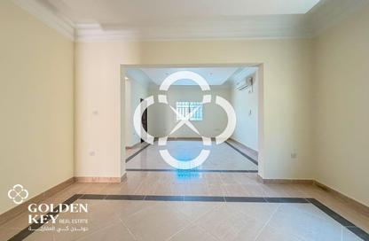 Apartment - 5 Bedrooms - 7 Bathrooms for rent in Ain Khaled Villas - Ain Khaled - Doha
