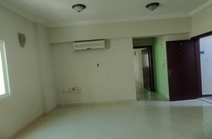 Apartment - 1 Bedroom - 1 Bathroom for rent in Umm Ghwailina Comm - Umm Ghuwalina - Umm Ghuwailina - Doha