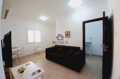 Apartment - 1 - 1 for rent in Hiteen Street - Al Muntazah - Doha