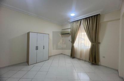 Apartment - 2 Bedrooms - 2 Bathrooms for rent in Najma 28 - Ibn Dirhem Street - Najma - Doha