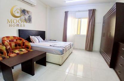 Apartment - Studio - 1 for rent in Umm Ghuwailina 4 - Umm Ghuwailina - Doha