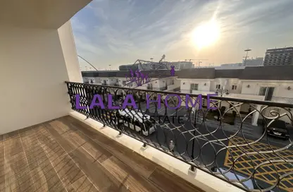 Apartment - 3 Bedrooms - 2 Bathrooms for rent in Les Maisons Blanches - Lusail