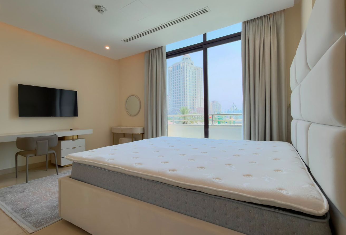 LUXURY 1 BHK | FULLY FURNISHED | GIARDINO, PEARL thumbnail 4