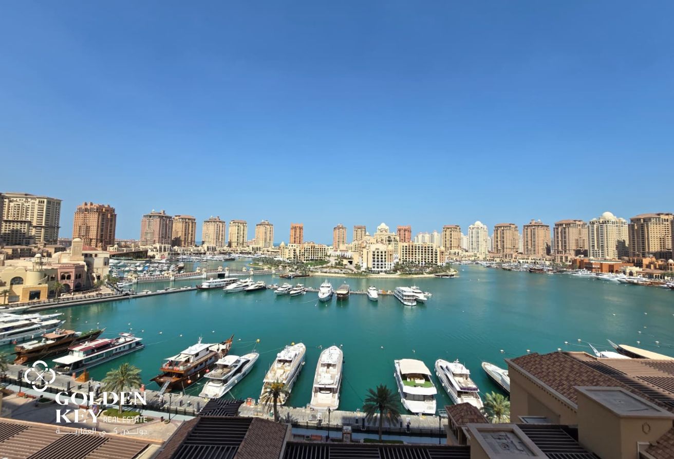 Marina View | Studio w/ Balcony | Bills Included