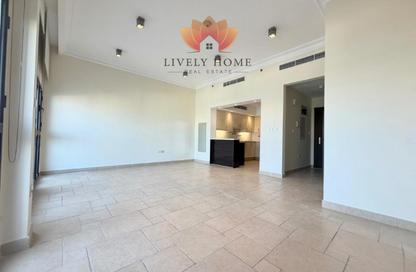 Apartment - 1 - 2 for rent in Qanat Quartier - The Pearl Island - Doha