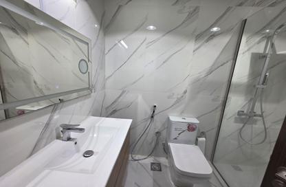 Apartment - 2 Bedrooms - 2 Bathrooms for rent in Lusail Residence - Marina District - Lusail