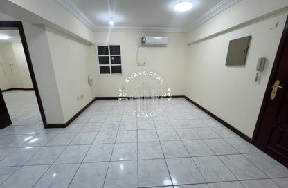 Apartment - 2 Bedrooms - 2 Bathrooms for rent in Al Mansoura - Al Mansoura - Doha